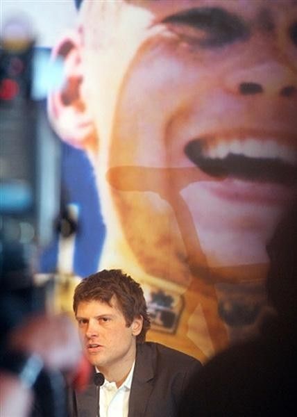 A photo of Ullrich wearing the yellow jersey at the 1997 Tour de France.