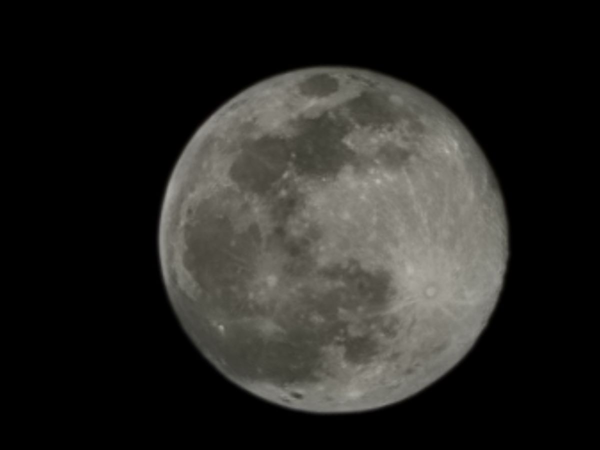 Samsung Galaxy S23 Ultra camera sample of moon at 100x zoom