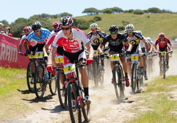 Max Plaxton (Specialized) takes the hole shot