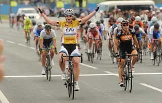 Ladies Tour of Qatar: Kirsten Wild wins stage 4