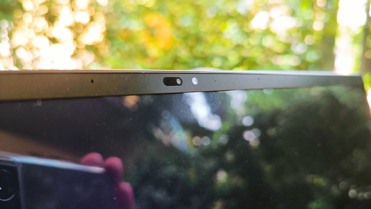 LG Gram Pro 16 OLED