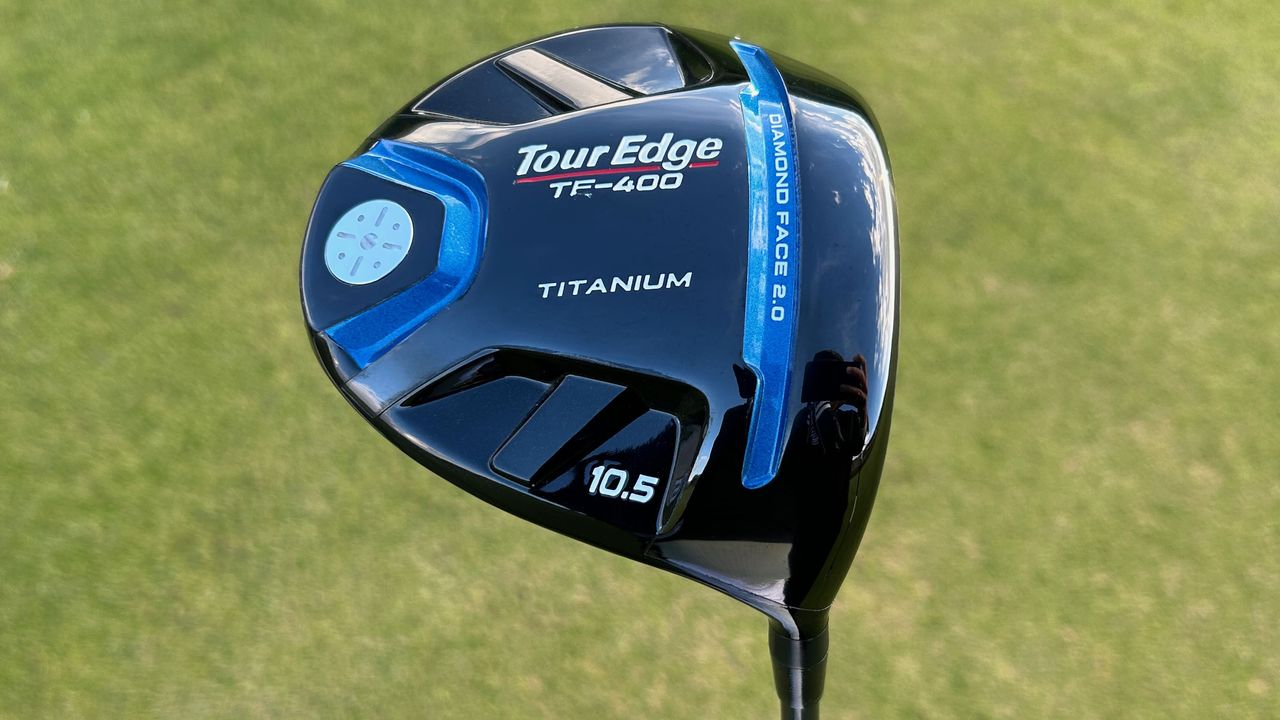 Photo of the driver of the Tour Edge TE-400 Package Set