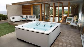 Examen de los jacuzzis Bullfrog Spas