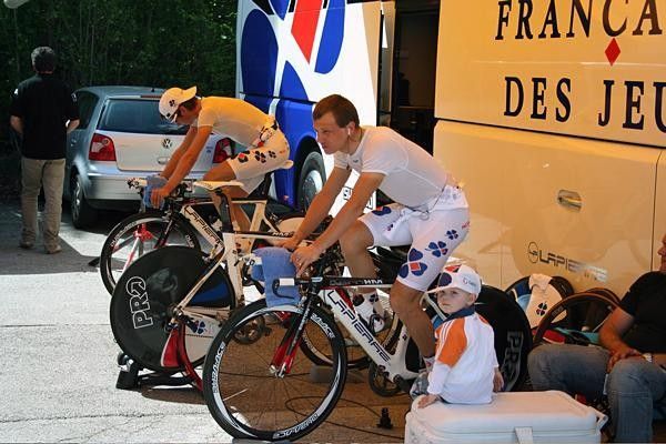 La Fran&ccedil;aise des Jeux is a family team, so much so that French cyclocross champion Francis Mourey has brought his young son along.