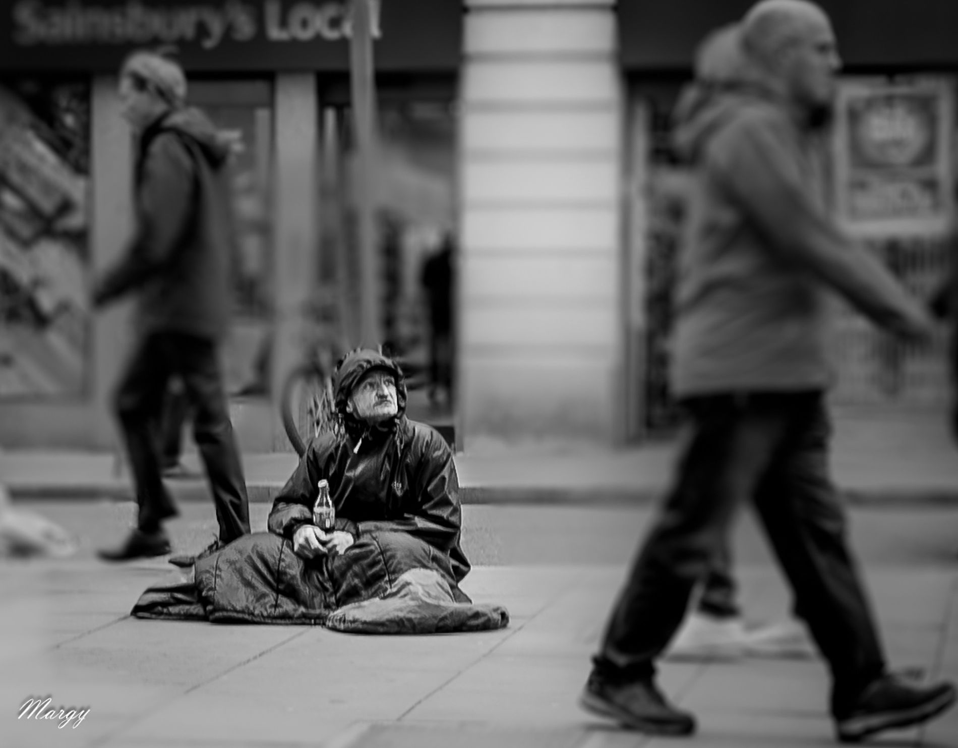 GuruShots - Powerful Black & White Jan 26