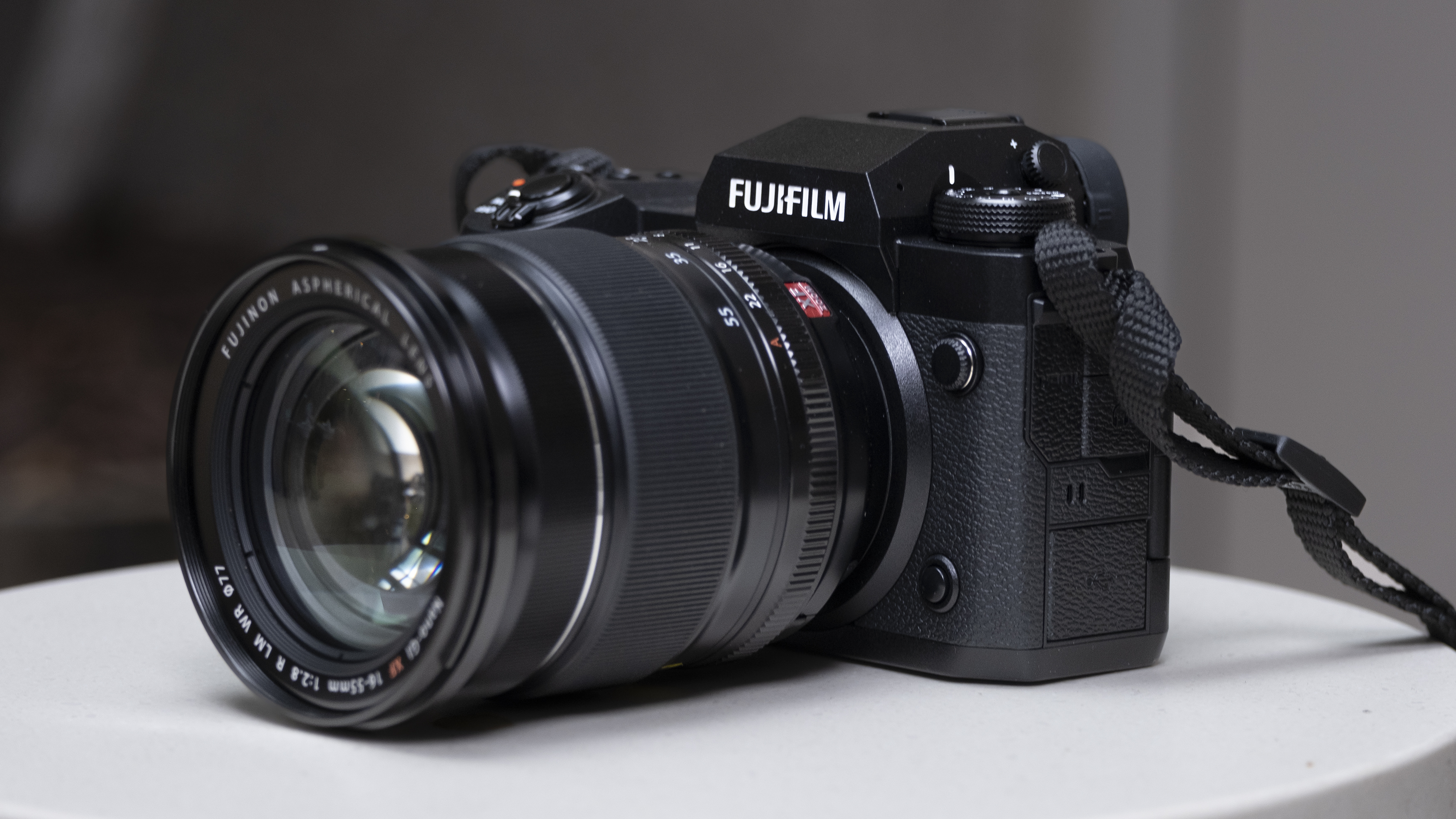 Fujifilm X-H2 Detailed Review & Buy
