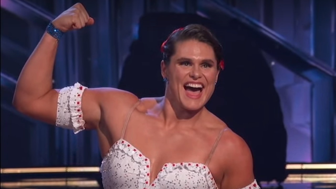 Dancing With The Stars Ilona Maher Scored Big With Her Encanto Performance, But I Can't Get Over The Unexpectedly Horrifying Element