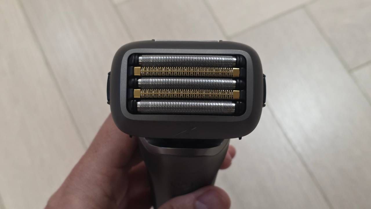 Panasonic Series 900 (ES-L580U)