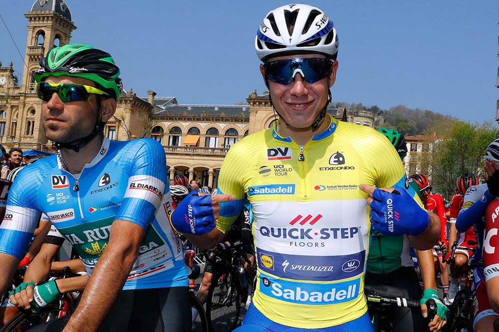 David de la Cruz in yellow before the start of stage 4 at Pais Vasco
