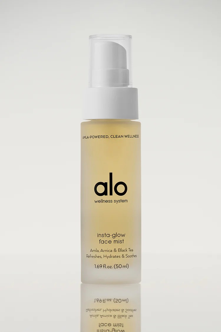 aloyoga,