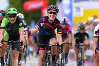 Hannah Barnes celebrates a Giro Rosa stage win.