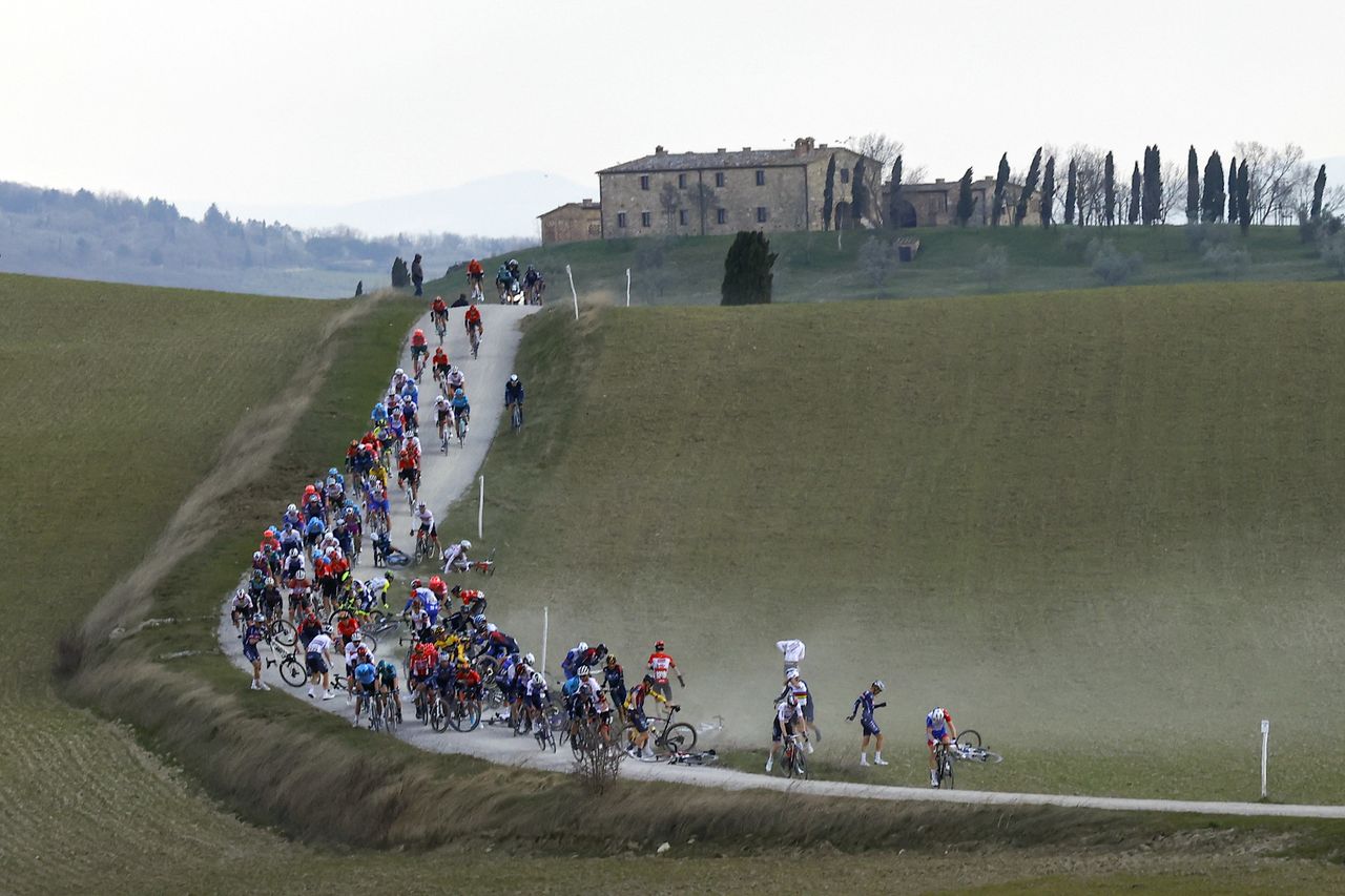 Strade Bianche 2022 16th Edition Siena Siena 184 km 05032022 Lucignano dAsso Crash photo Luca BettiniSprintCyclingAgency2022