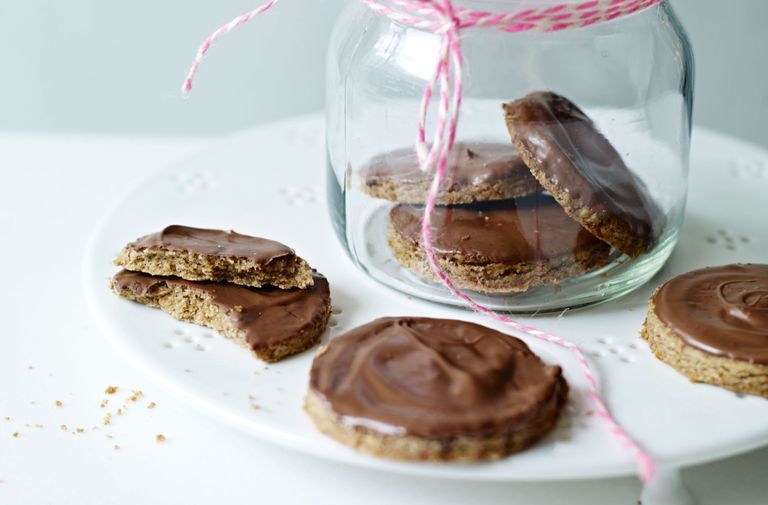Homemade chocolate digestives Baking Recipes GoodtoKnow