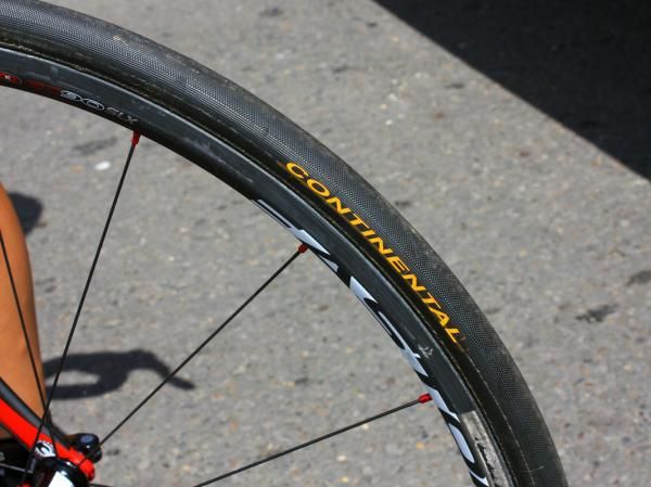 BMC ran a mix of Easton SL and SLX carbon wheels plus alloy box-section hoops from Ambrosio, all wrapped in 25mm-wide Continental tubulars.