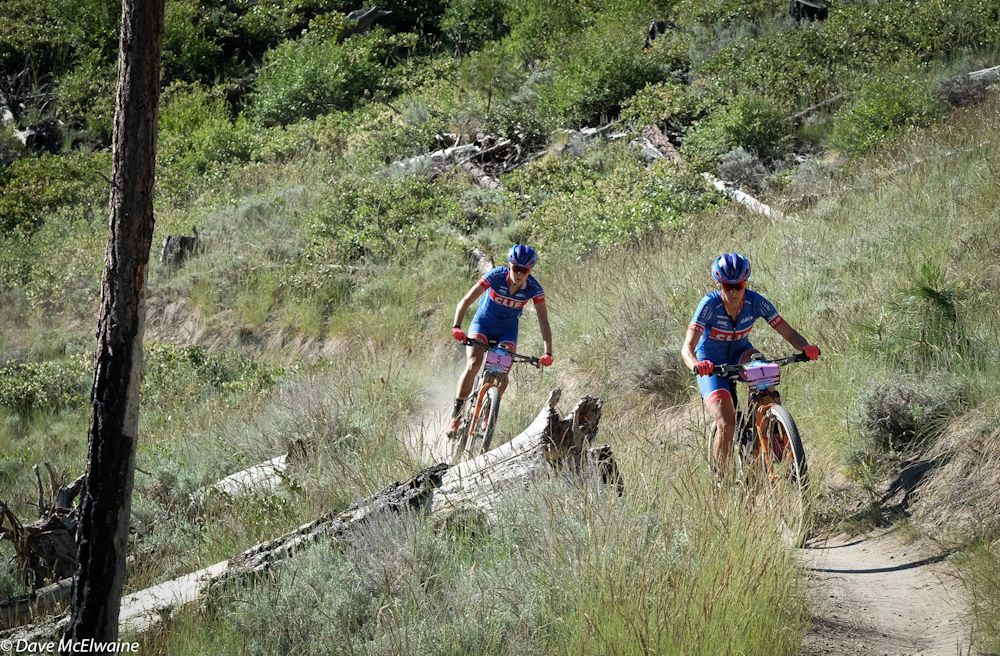 Katerina Nash (Clif Pro Team) and her teammate Maghalie Rochette had to make up two minutes on the first descent down Ash Canyon.