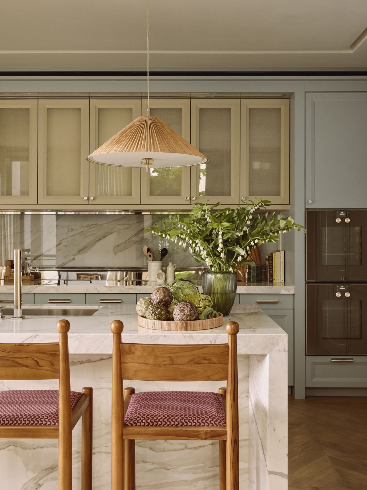 Images of the interiors of the De Rosee Sa duplex at 60 Curzon