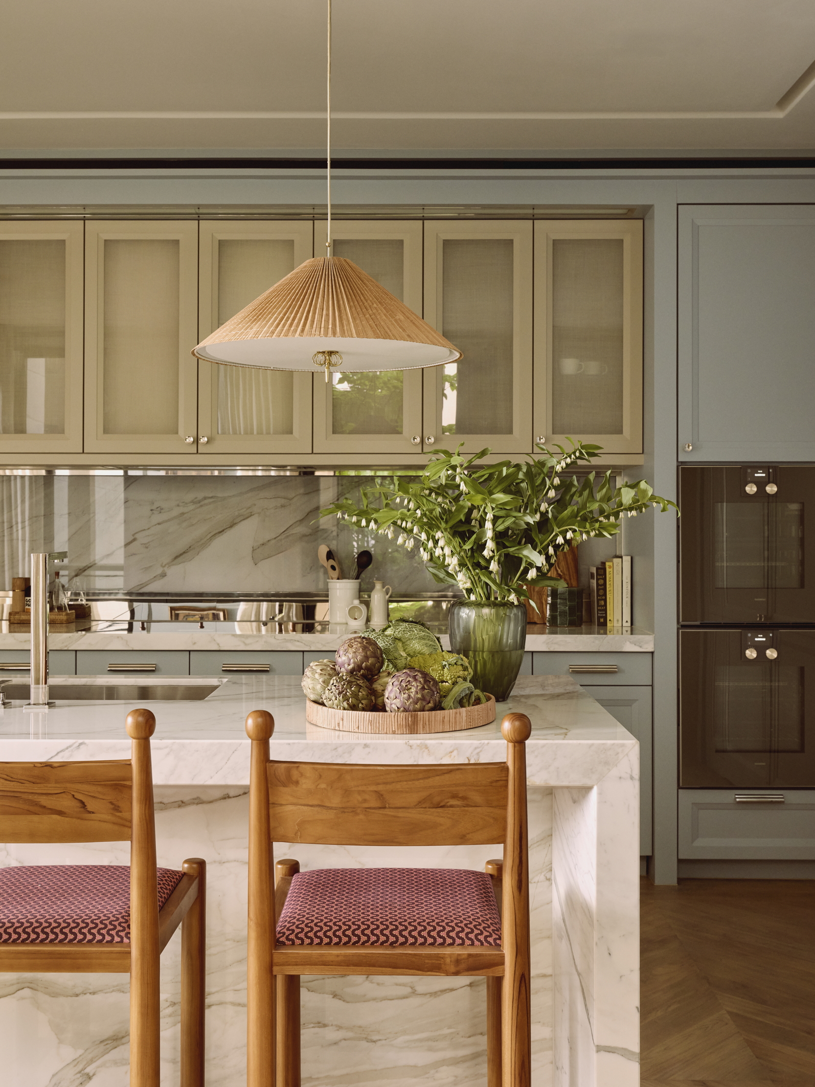 Images of the interiors of the De Rosee Sa duplex at 60 Curzon