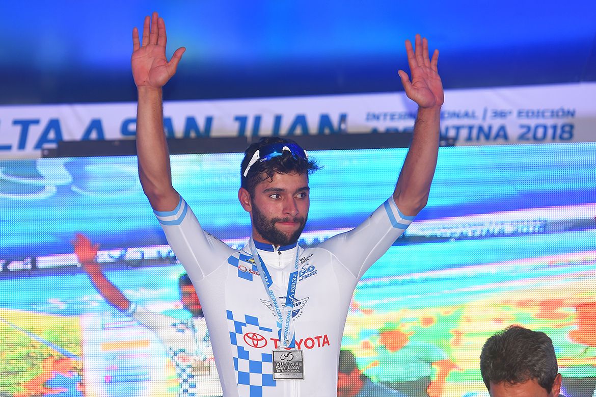 Fernando Gaviria (QuickStep Floors) in the white jersey
