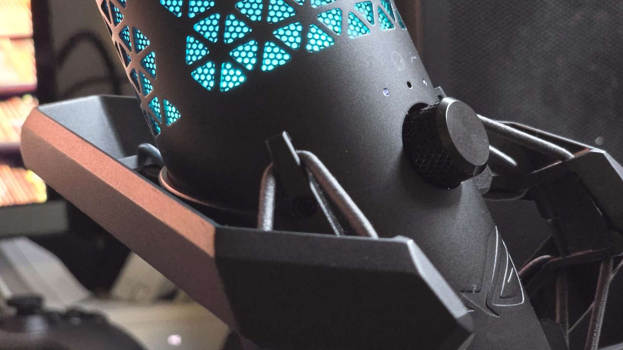 Asus ROG Carnyx microphone