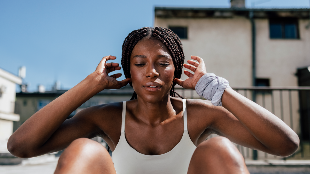 Woman doing sit up