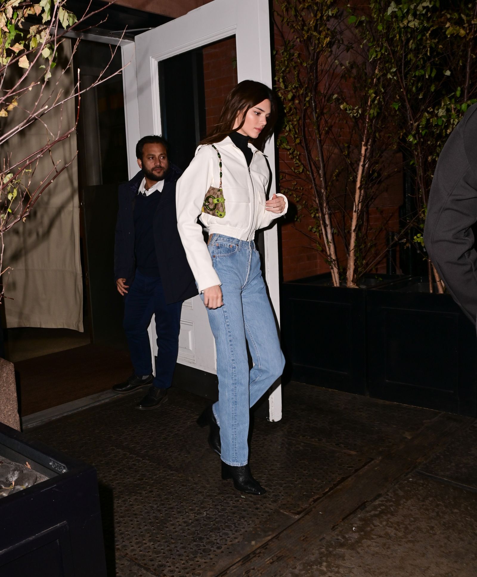 32 Classic Celebrity Street Style Moments | Marie Claire