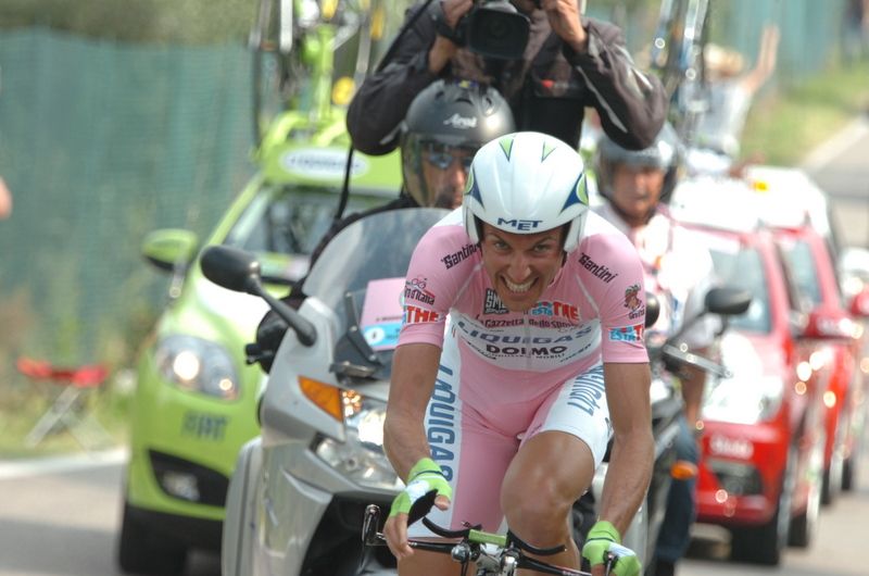 Ivan Basso was the 2010 Giro winner, wearing the maglia rosa on the final day
