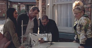 Johnny Connor and Aidan Connor see Alya Nazir and Beth Sutherland taking delivery of a second-hand sewing machine. Johnny recognises it as one stolen from Underworld in Coronation Street.