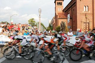 Skylar Schneider battles Rylee McMullen in 'race within the race' at American Criterium Cup finale