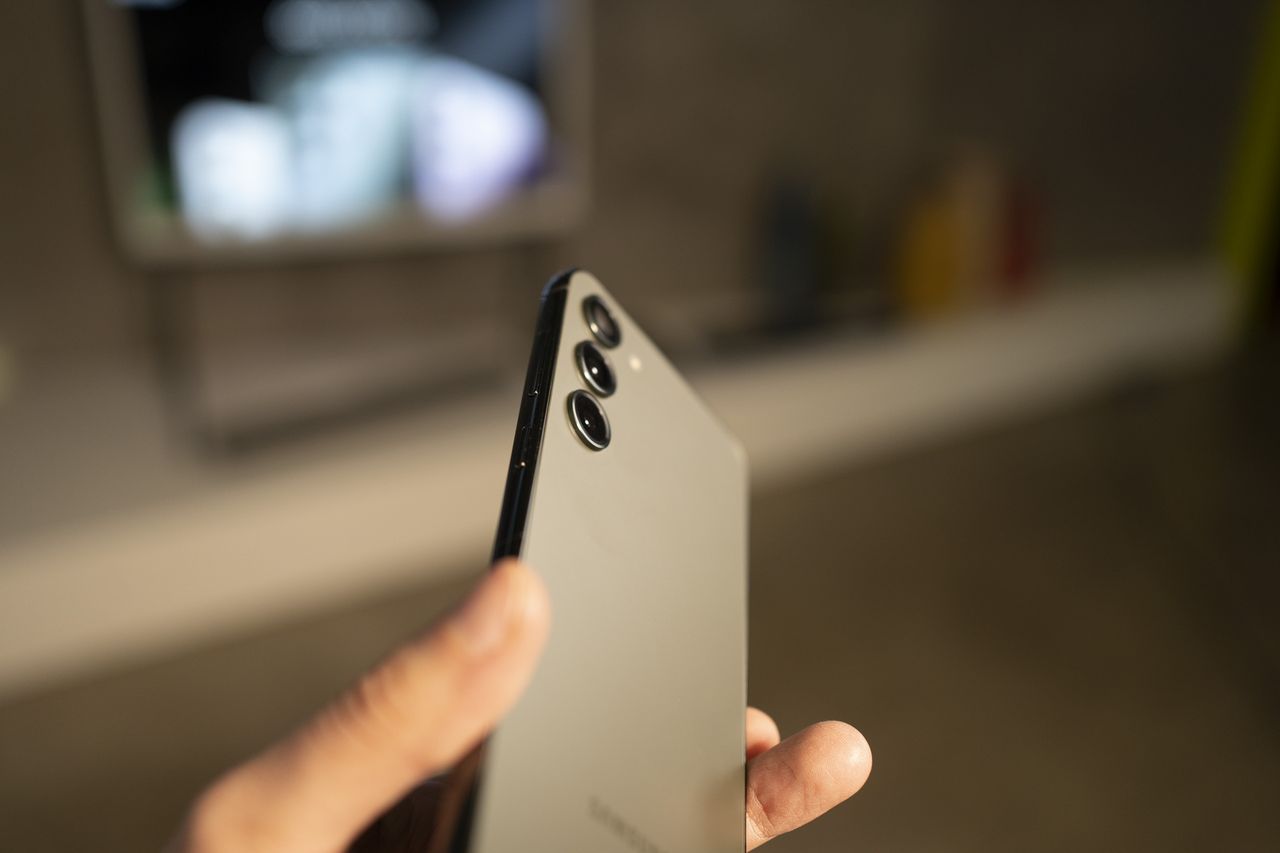 Samsung Galaxy S23