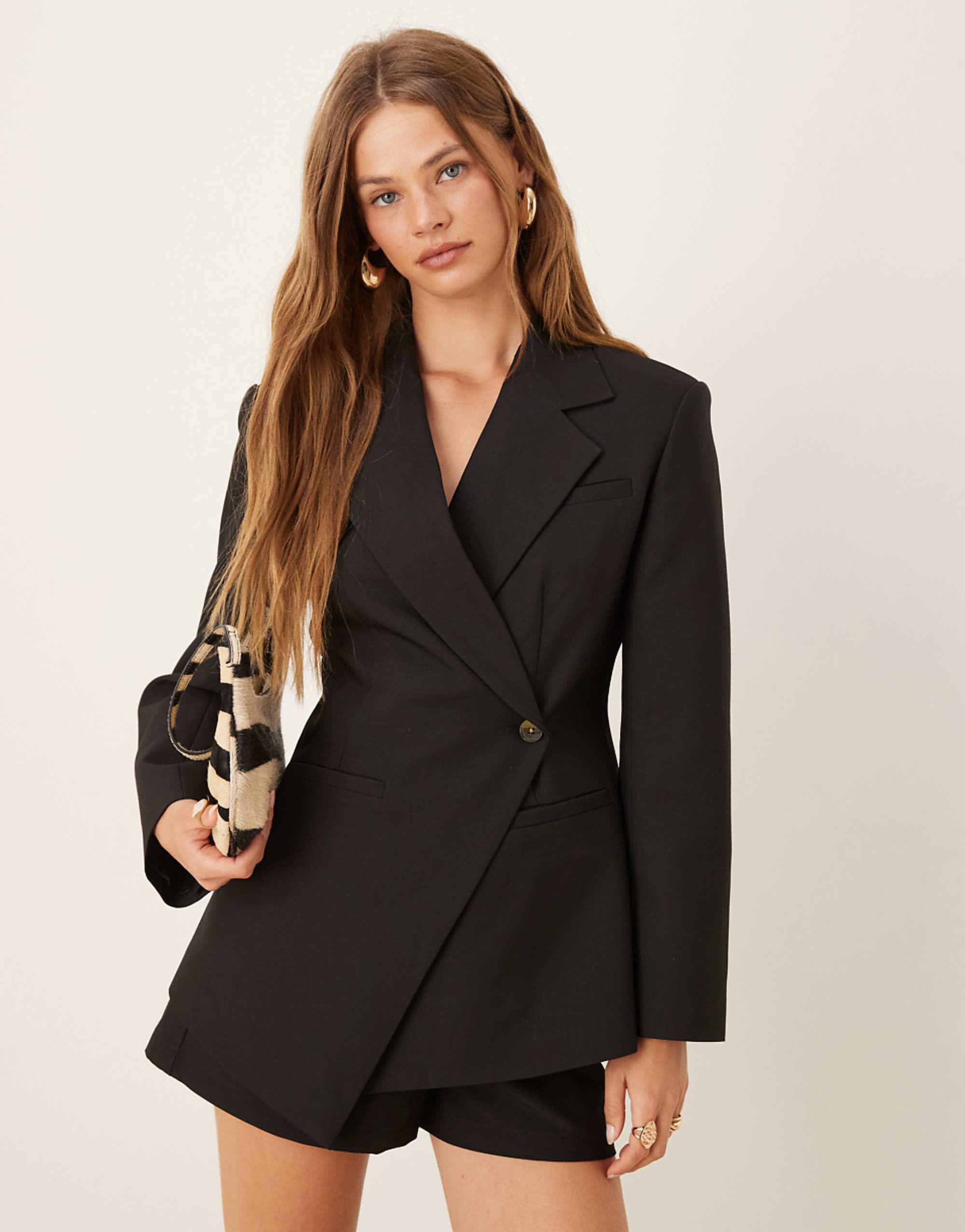 Asos Design Tailored Nipped Waist Blazer With Cut Away Hem in Black
