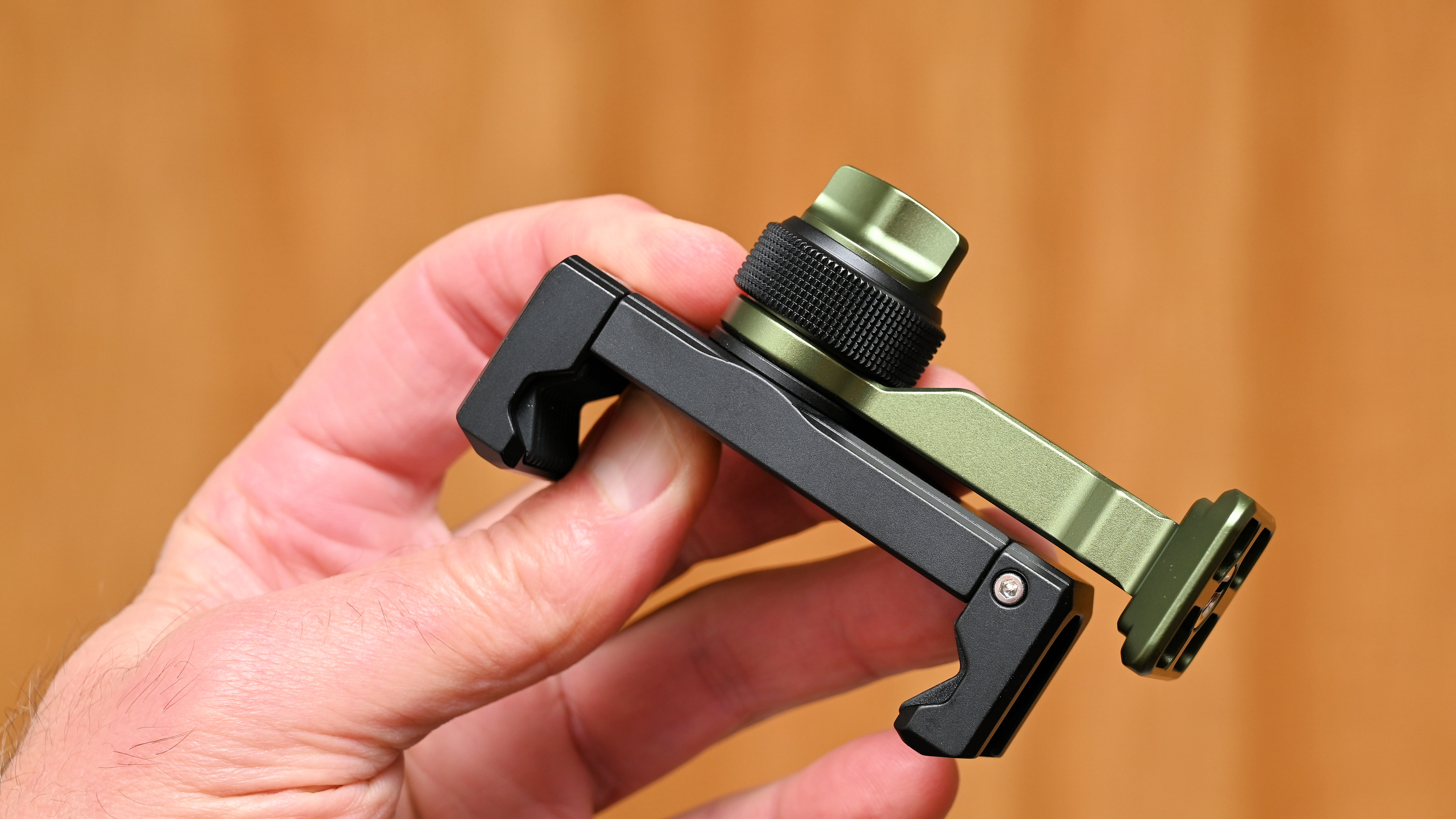 3 Legged Thing Phil smartphone holder and mount