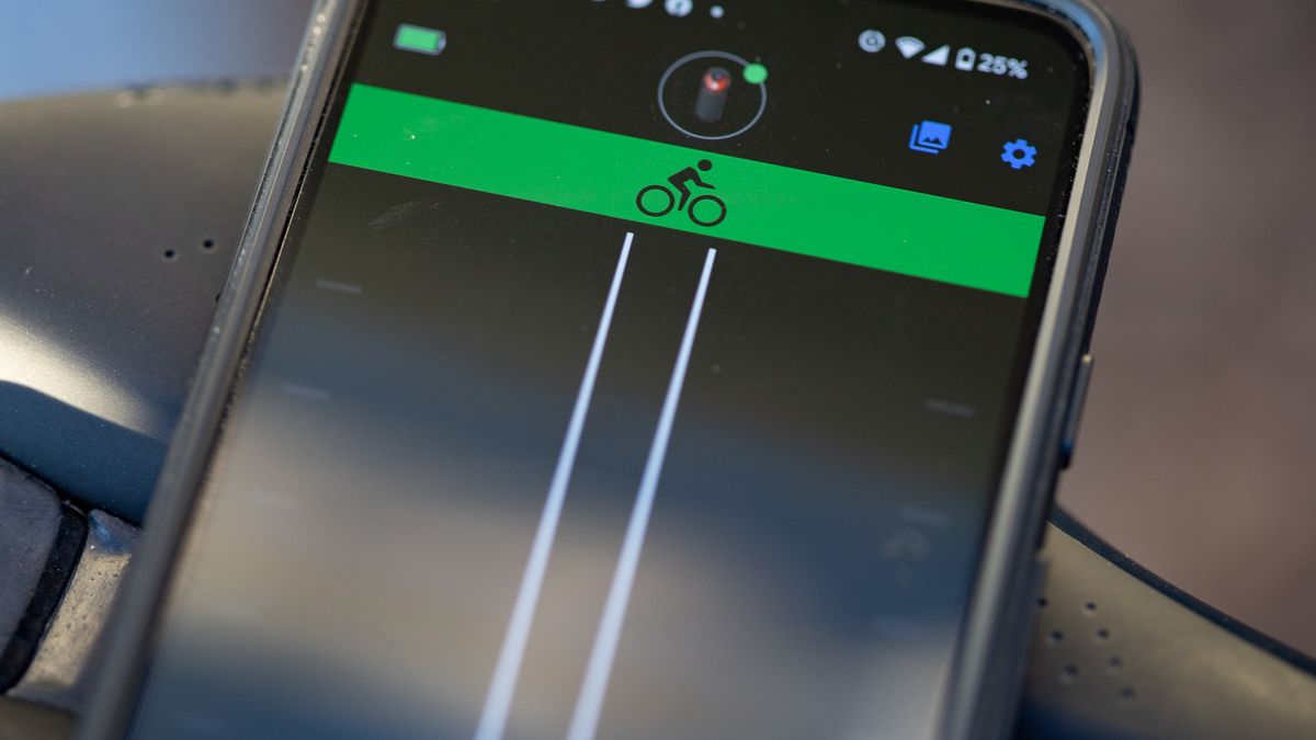 Garmin Varia RCT715 phone screen radar functionality