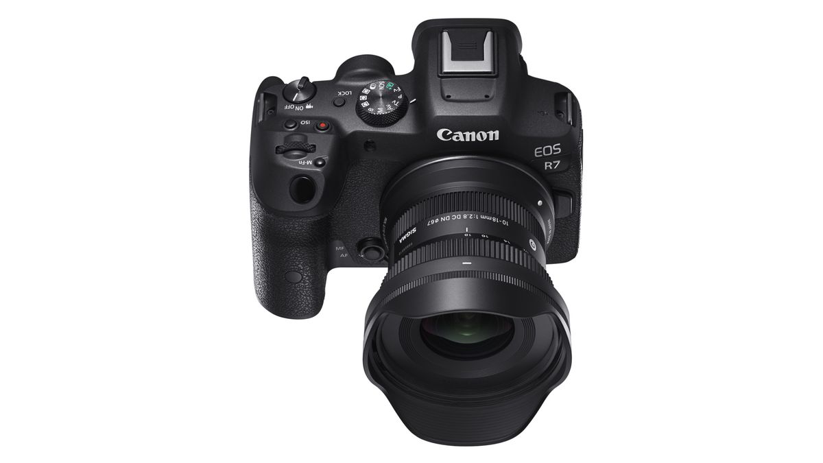The Sigma 10-18mm f/2.8 DC DN | Contemporary lens for Canon RF, mounted to a Canon EOS R7, against a white background