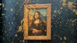 The Mona Lisa attacked with soup in the Louvre