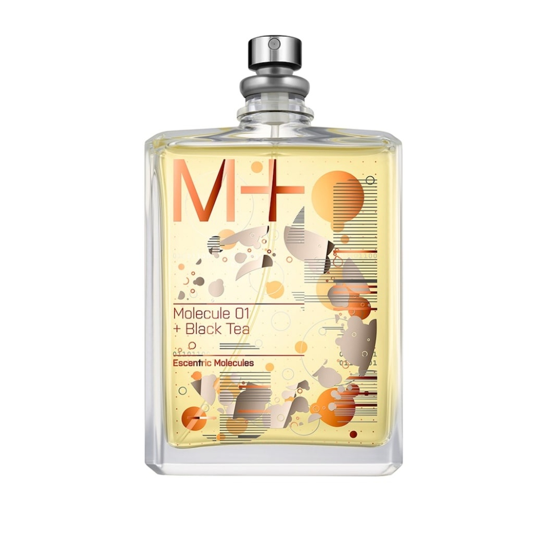 Escentric Molecules Molecule 01 + Black Tea