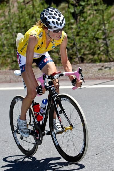 Marra Abbott (Peanut Butter &amp; Co) pushes hard when she has the finish in site