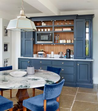 Blue kitchen with breakfast station