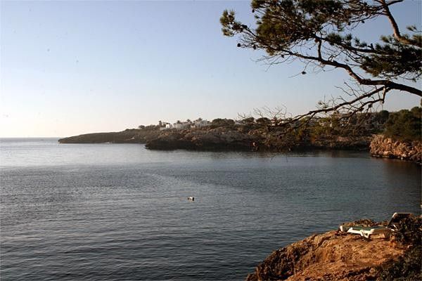 The Cala Serena area of Mallorca is beautiful and enjoying great weather at this time of the year.
