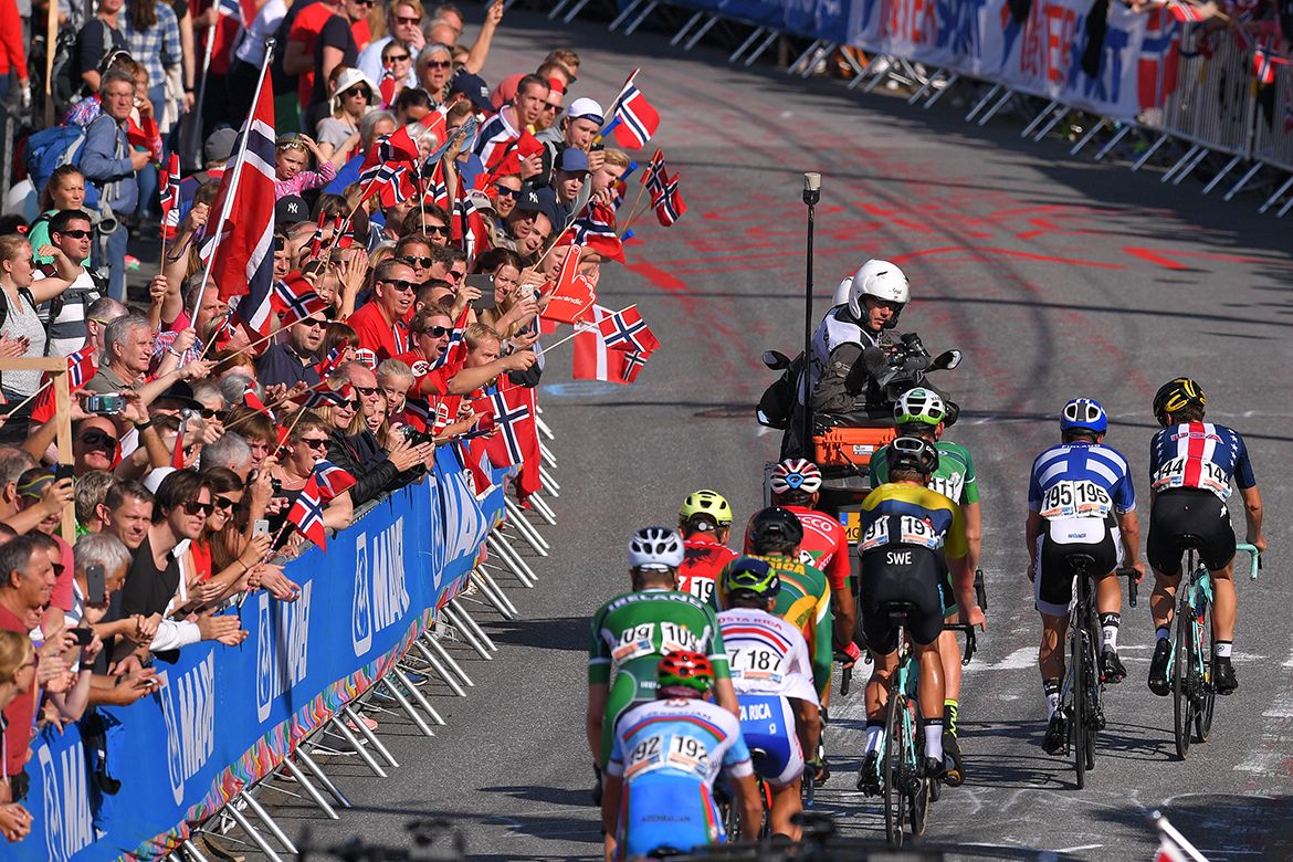 Alexey Vermeulen (USA) gets a time split from the early breakaway