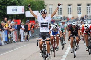 Van Vleuten victorious in Route de France