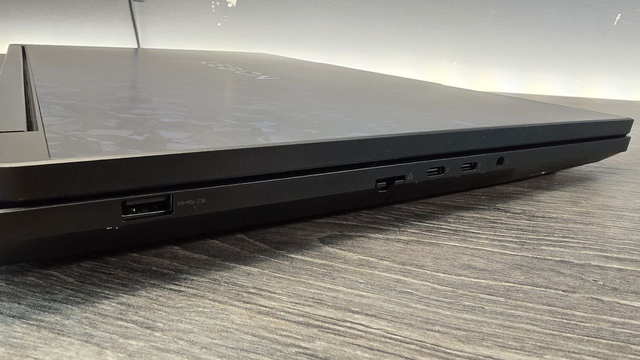 Lenovo Legion 9i Gen 10 gaming laptop