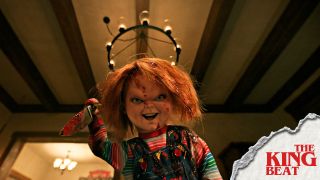 Chucky with a knife stabbing The King Beat
