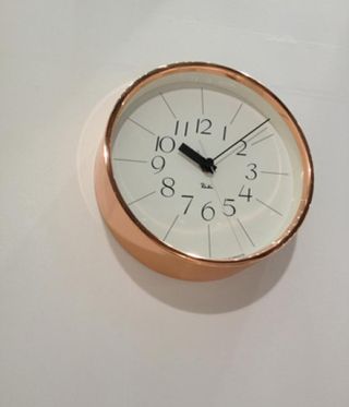 'Riki' clock by Lemnos