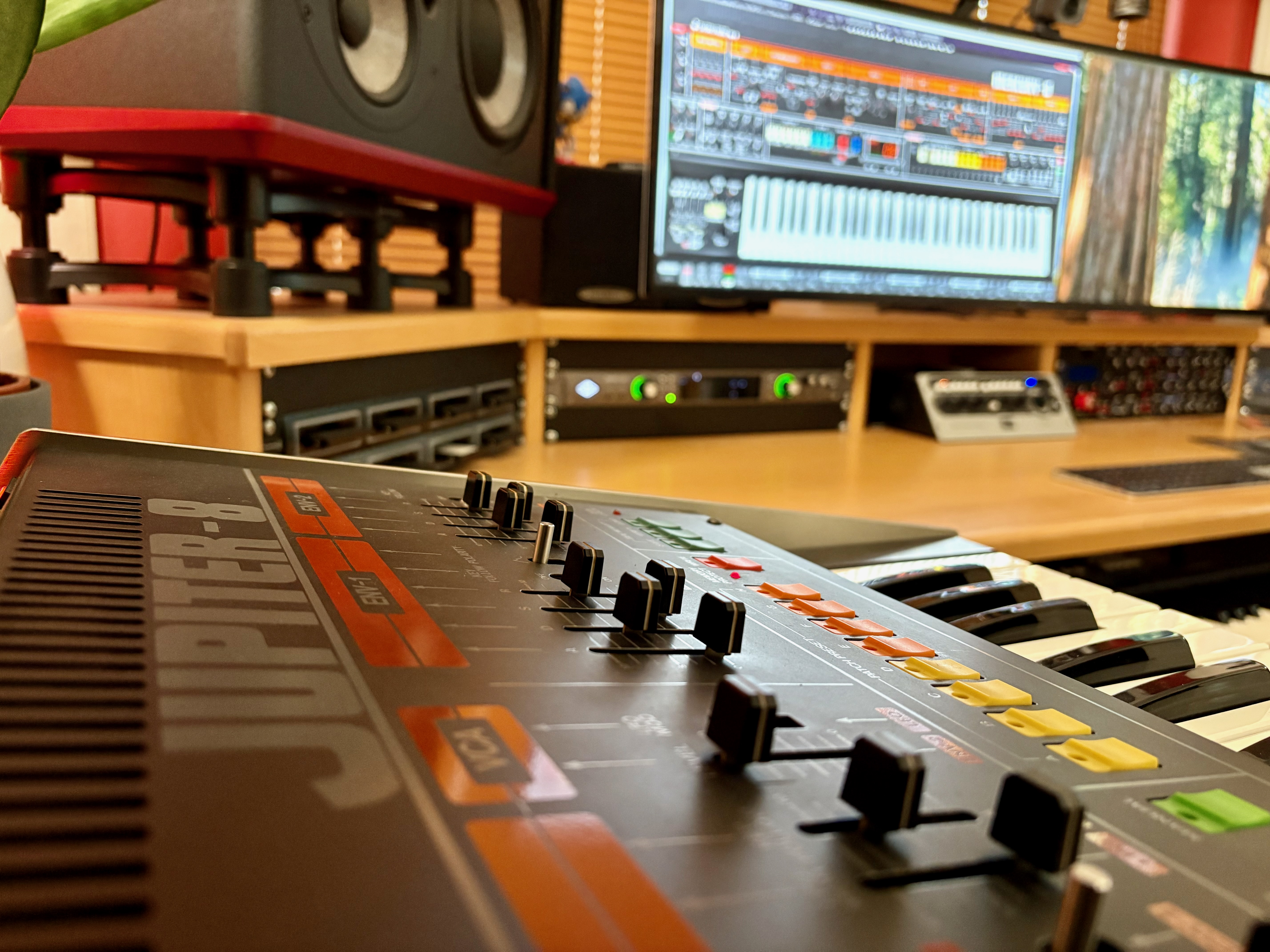 Cherry Audio Mercury-8