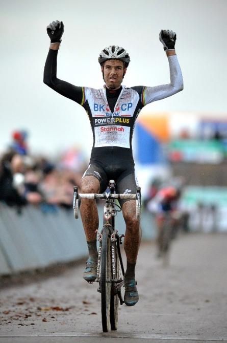 Niels Albert (BKCP-Powerplus) wins in Gieten