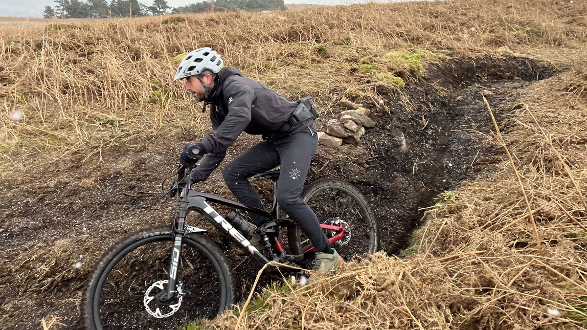 Trek Top Fuel in a loamy berm