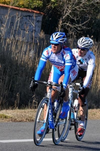 The break of the day with Floris Goesinnen (Skil-Shimano) and Julien Loubet (AG2R-La Mondiale).