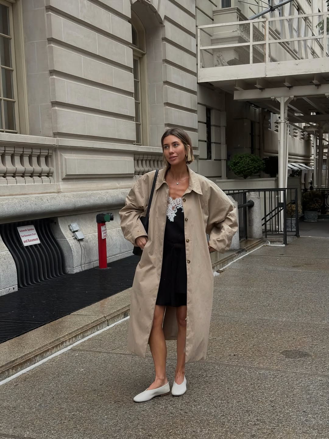Hannah wearing ballet flats