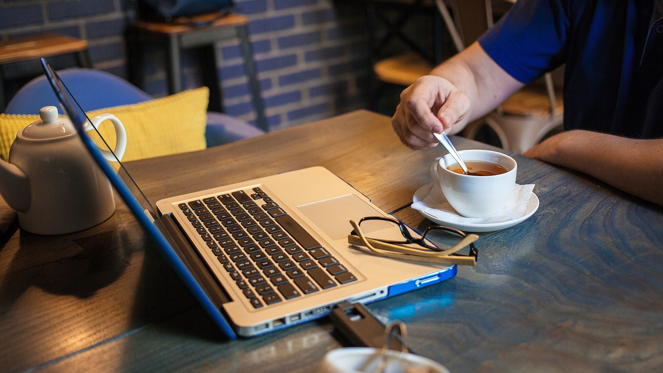 How to use your MacBook safely in public | TechRadar