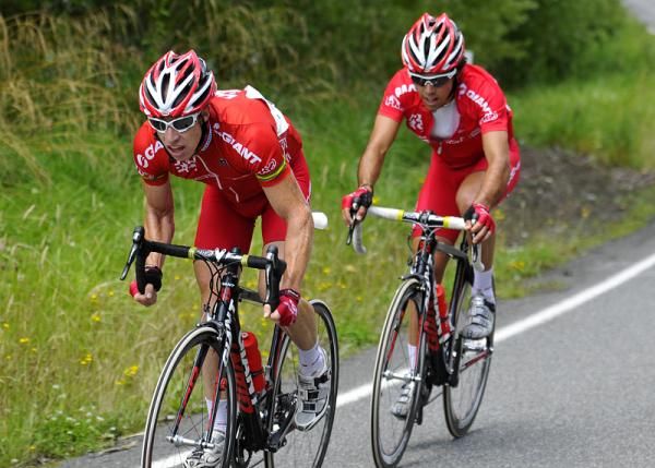 McDonald (Drapac Porsche) and Norris maintain a one minute lead